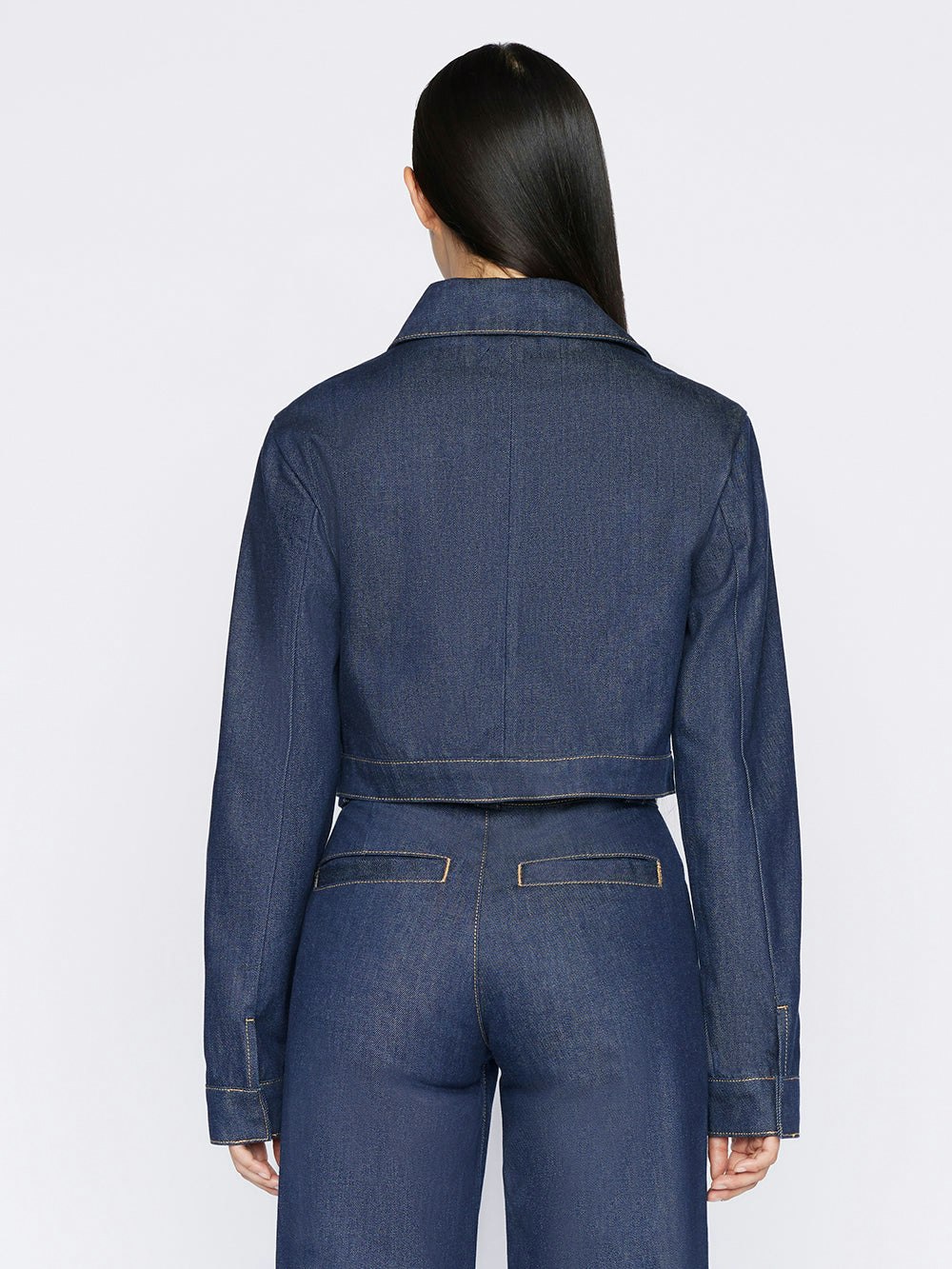 jacket back view alt:fit2
